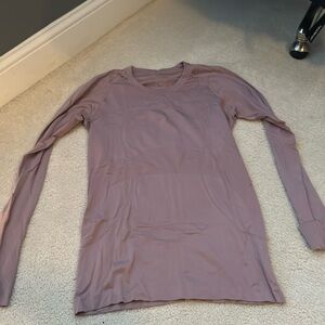 Long sleeve lulu athletic shirt